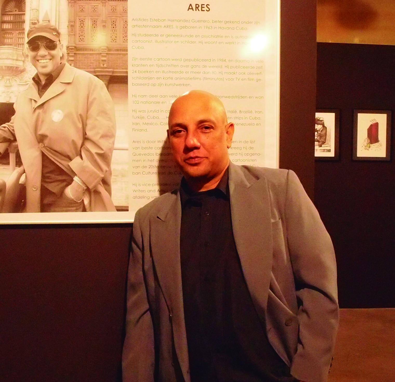 ARISTIDES ESTEBAN HERNANDEZ GUERRERO (ARES): La Habana, Cuba, 1963. De formación autodidacta. incursiona en el humor gráfico, ilustraciones, carteles y pintura. Ha obtenido más de 160 premios internacionales.