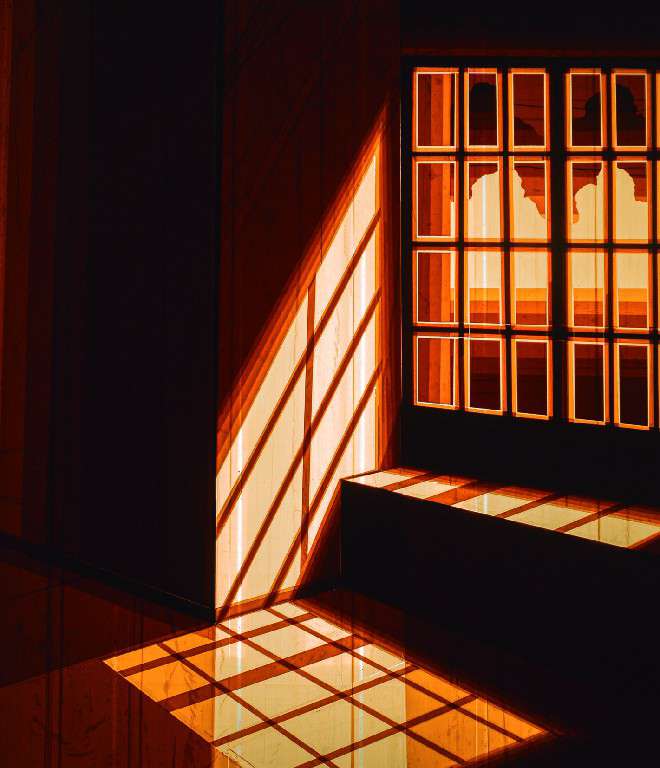 MIRANDO EL MAR. De la serie La Brecha. Osvaldo González. Cinta adhesiva, Plexiglás, luces led, 49 x 42 cm. 2021